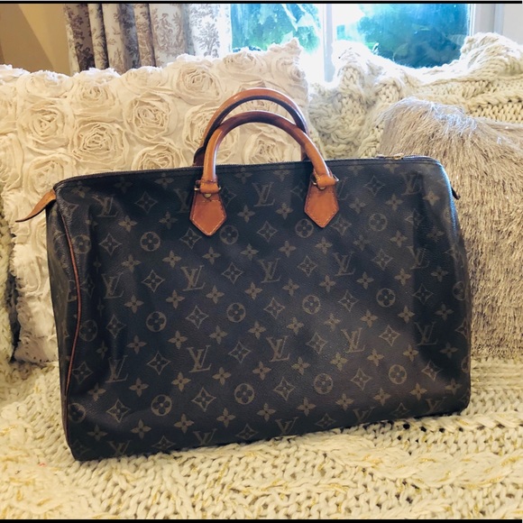 Louis Vuitton Handbags - 🛍Louis Vuitton speedy 40💕💯Authentic